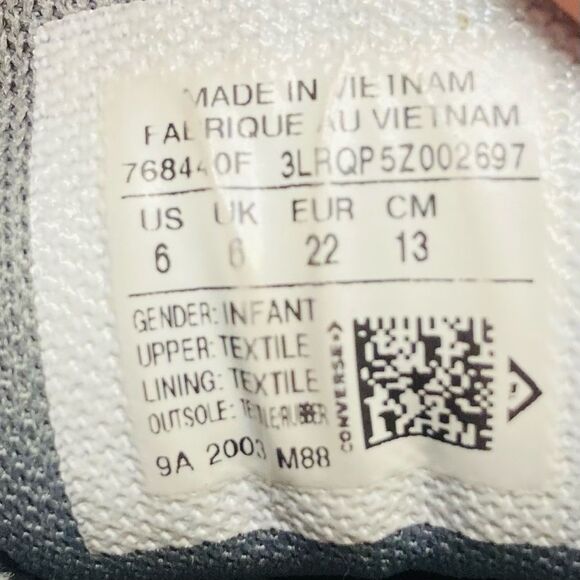 Converse Chuck Taylor All Star Axel Mid Top Slip On Sneaker Boys 6 Gray Black - Picture 6 of 8